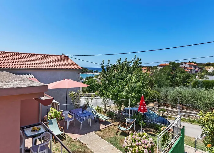 Awesome In With Kitchen Pula