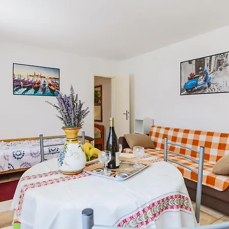 Hébergement de vacances Awesome In With Kitchen *