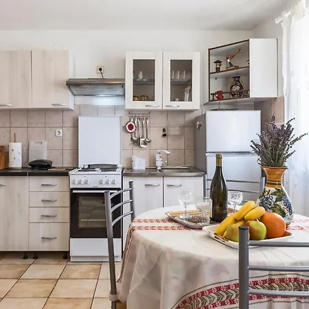 1 Bedroom Beautiful In Nyaraló *