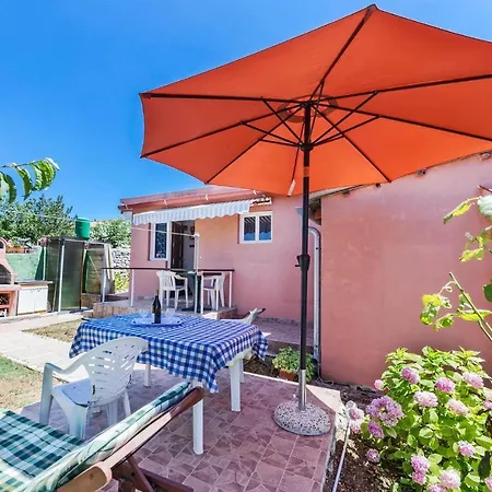 1 Bedroom Beautiful In * بولا